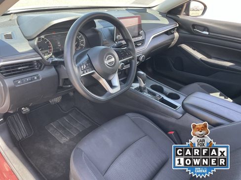 Certified 2025 Nissan Altima 2.5 SV FWD image 19