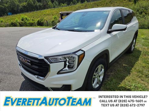 Used 2024 GMC Terrain SLE FWD image 1