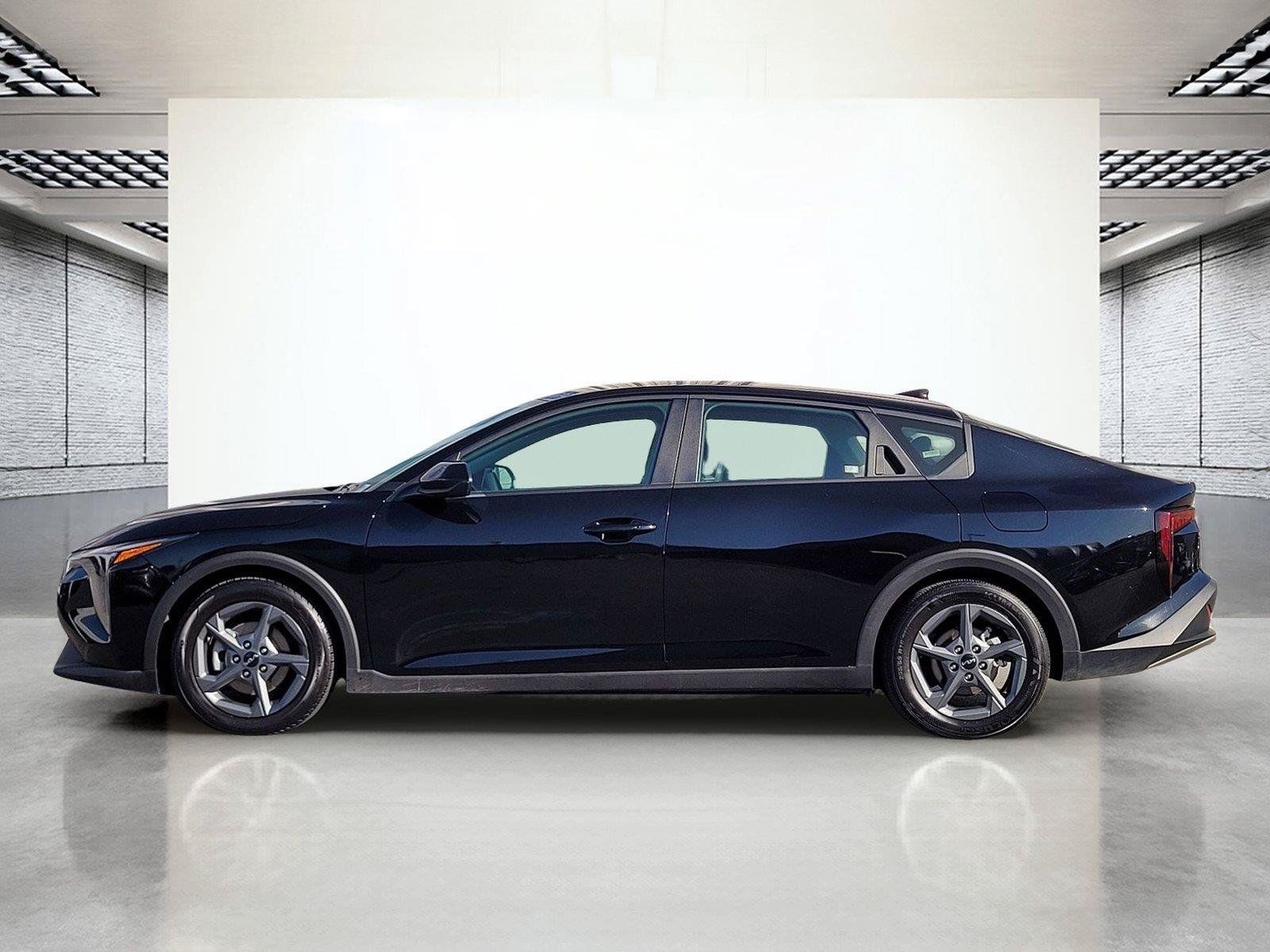 Used 2025 Kia K4 FWD image 8