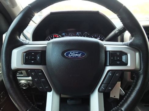 Used 2019 Ford F250 Lariat w/ Chrome Package AWD/4WD image 20