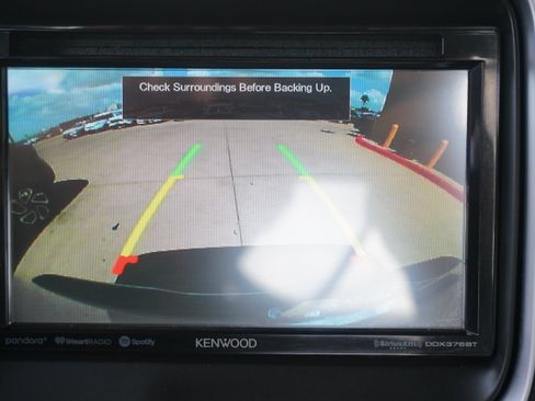 Used 2017 RAM 1500 Express RWD image 16
