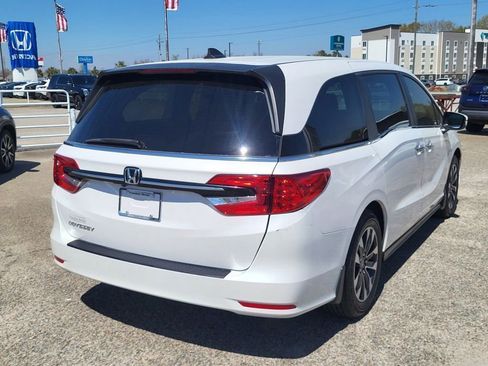 Used 2024 Honda Odyssey EX-L image 4