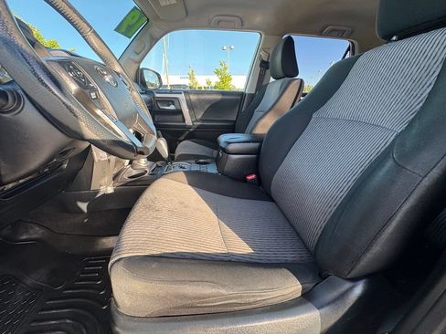Used 2019 Toyota 4Runner SR5 AWD/4WD image 25