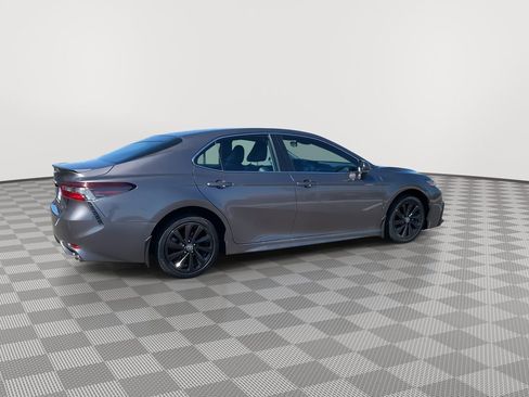 Used 2023 Toyota Camry SE FWD image 7