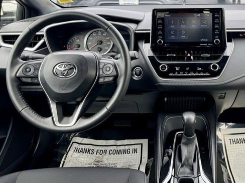 Used 2022 Toyota Corolla SE w/ SE Preferred Package FWD image 16