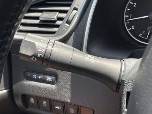 Used 2021 Nissan Murano SL w/ SL Moonroof Package FWD image 13