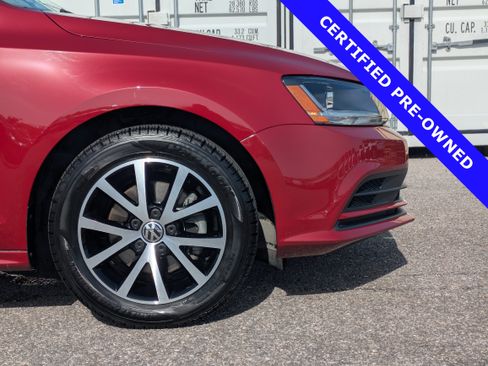 Used 2017 Volkswagen Jetta SE FWD image 12