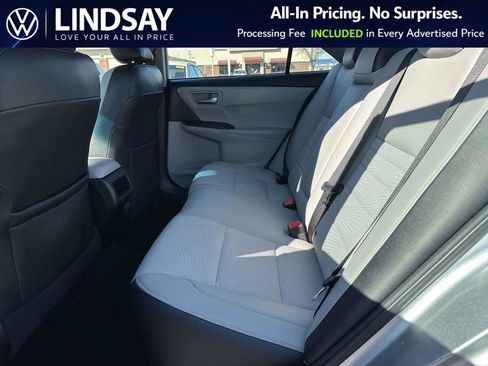 Used 2017 Toyota Camry SE image 14
