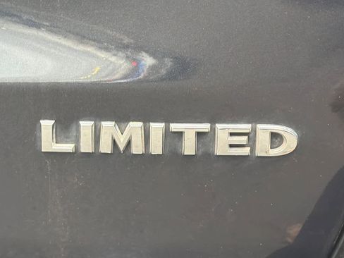 Used 2015 Jeep Grand Cherokee Limited w/ Luxury Group II image 12