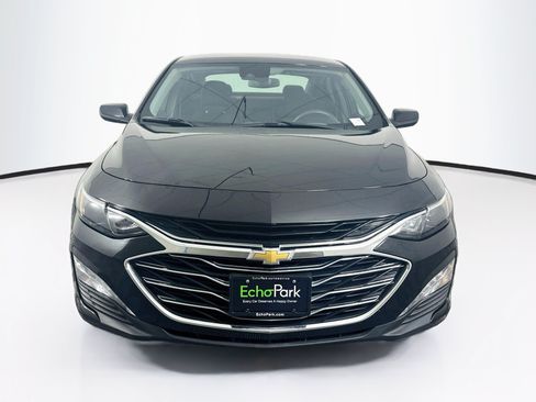 Used 2023 Chevrolet Malibu LT FWD image 2