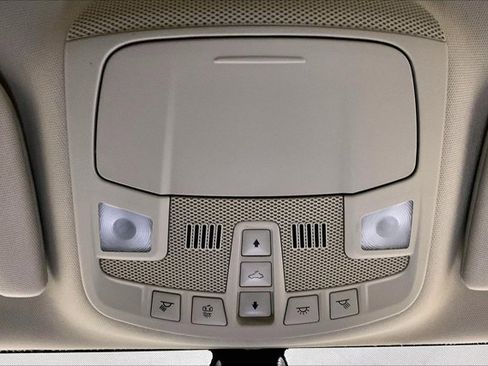 Used 2019 Ford Fusion SEL image 35