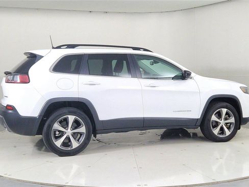 Used 2022 Jeep Cherokee Limited image 7