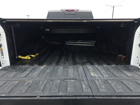 Used 2022 GMC Sierra 2500 AT4 w/ AT4 Preferred Package AWD/4WD image 16