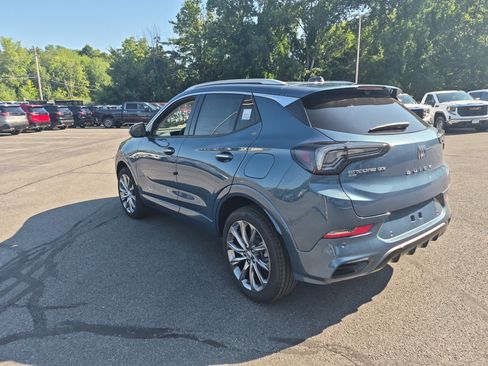 Used 2026 Buick Encore GX Avenir w/ Avenir Technology Package AWD/4WD image 3