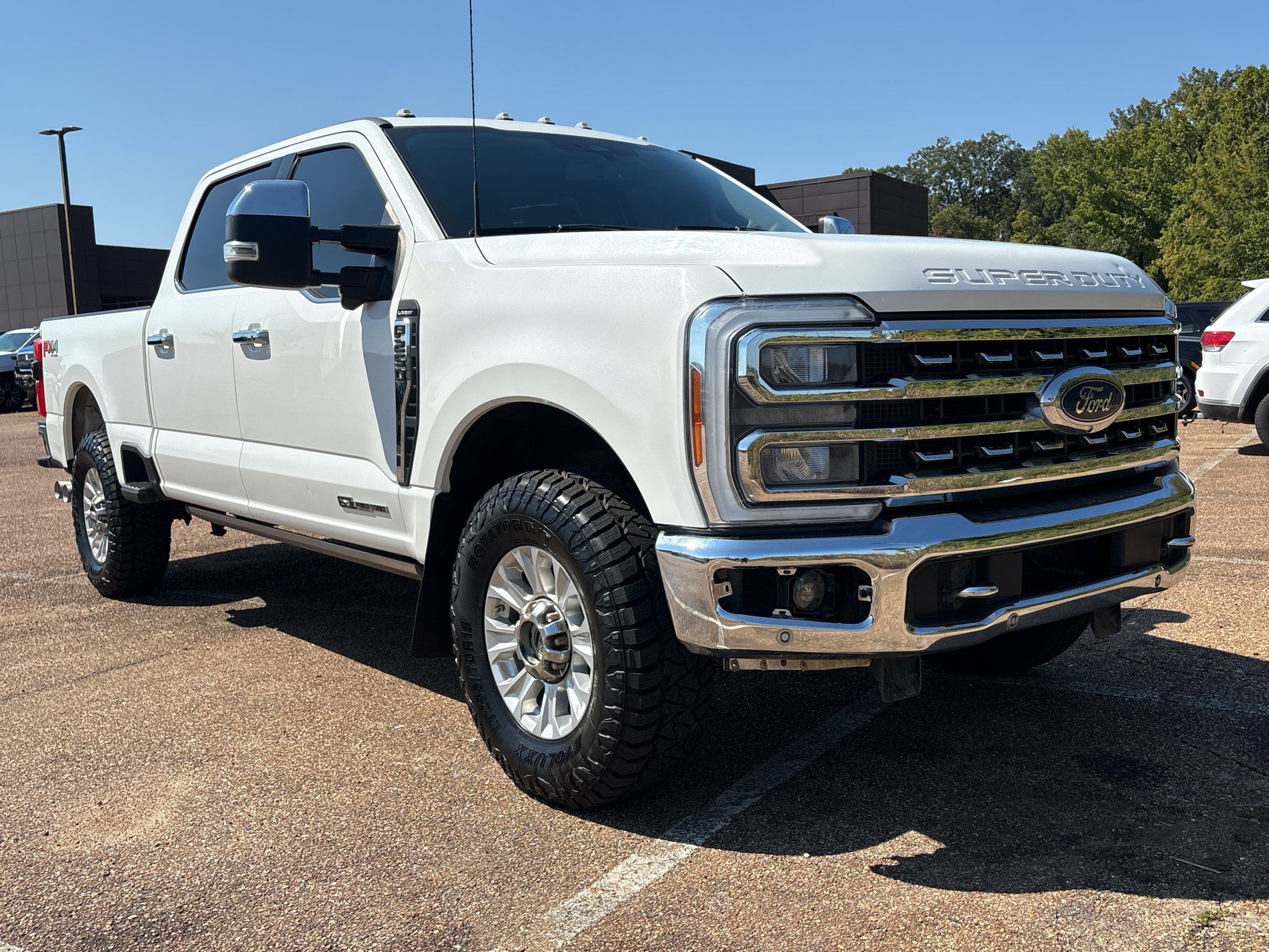 Used 2023 Ford F250 Lariat w/ Lariat Ultimate Package AWD/4WD image 1