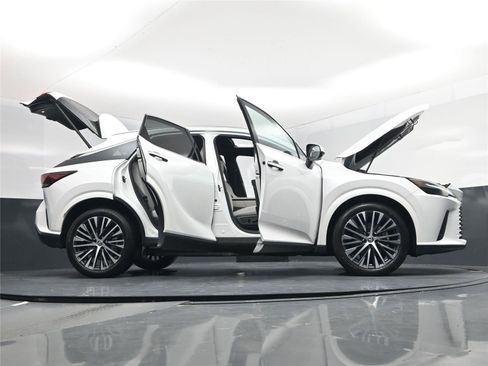 Used 2023 Lexus RX 350 Premium Plus w/ Accessory Package image 33