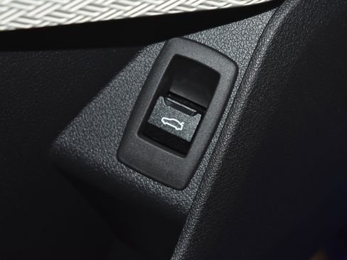 New 2026 BMW X2 xDrive28i w/ Technology Package image 6