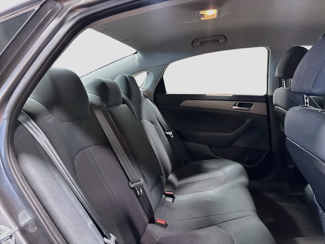 Used 2019 Hyundai Sonata SE FWD image 19
