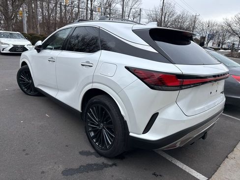 Certified 2025 Lexus RX 350 Premium w/ Accessory Package (A2) image 5