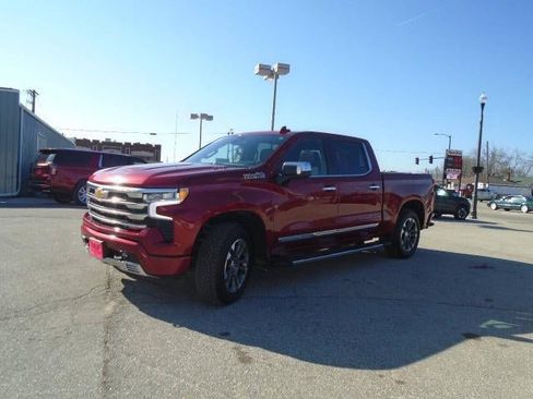 Used 2023 Chevrolet Silverado 1500 High Country w/ Z71 Off-Road Package image 3