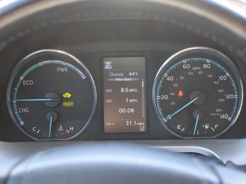 Used 2017 Toyota RAV4 XLE image 19