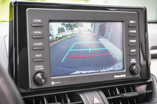Used 2022 Toyota RAV4 XLE w/ Convenience Package FWD image 12