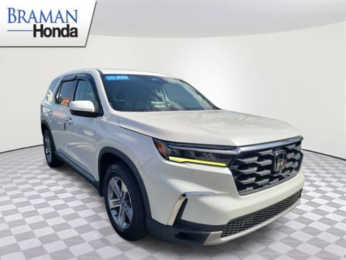Certified 2023 Honda Pilot EX-L image 2