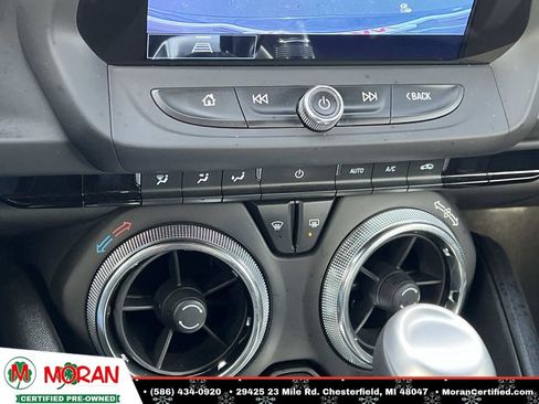 Used 2022 Chevrolet Camaro LT w/ Technology Package image 24