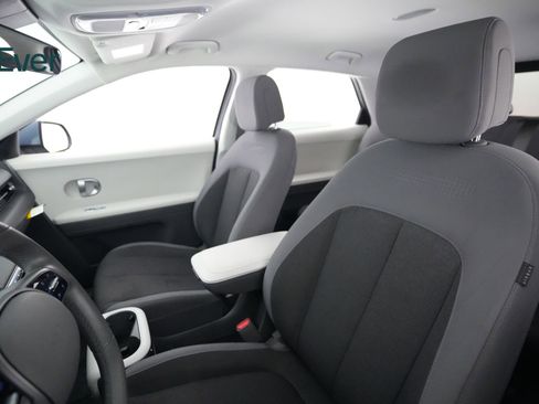 Used 2024 Hyundai Ioniq 5 SEL RWD image 4