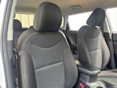 Used 2016 Kia Soul + FWD image 29