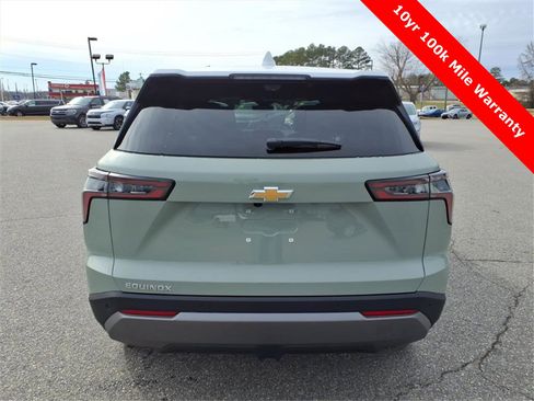 New 2026 Chevrolet Equinox LT w/ Convenience Package II image 4