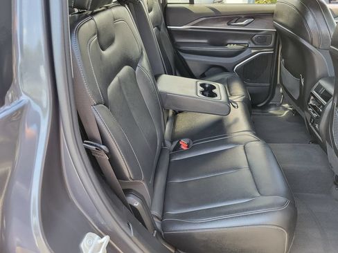 Used 2023 Jeep Grand Cherokee 4WD 4xe image 24