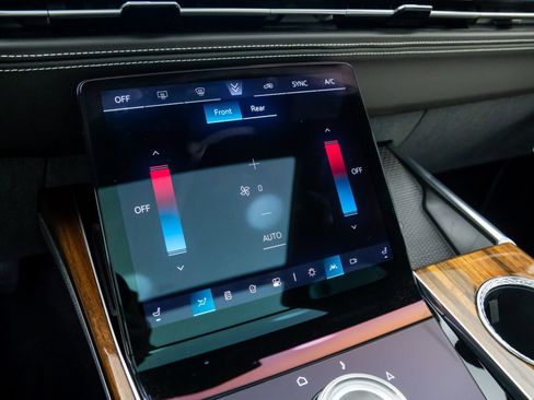 New 2026 Cadillac Escalade Platinum Sport w/ LPO, ONYX Package image 23