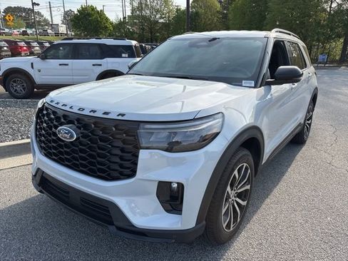 New 2026 Ford Explorer ST-Line image 4