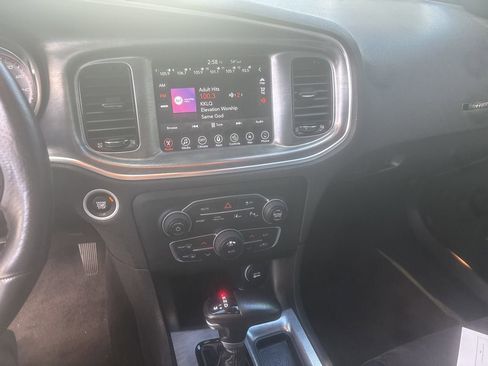 Used 2017 Dodge Charger R/T image 15