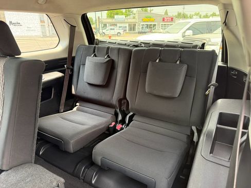 Used 2018 Toyota 4Runner SR5 AWD/4WD image 16