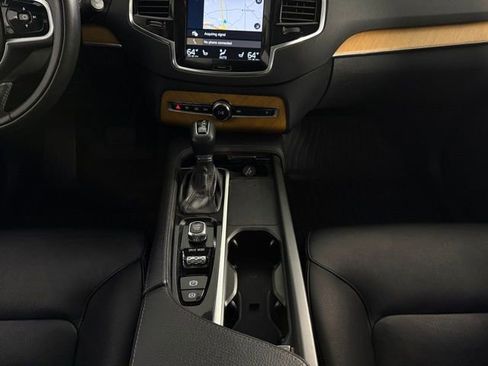 Used 2021 Volvo XC90 T6 Momentum w/ Advanced Package AWD/4WD image 24