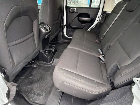 Used 2020 Jeep Wrangler Unlimited Sport S image 18