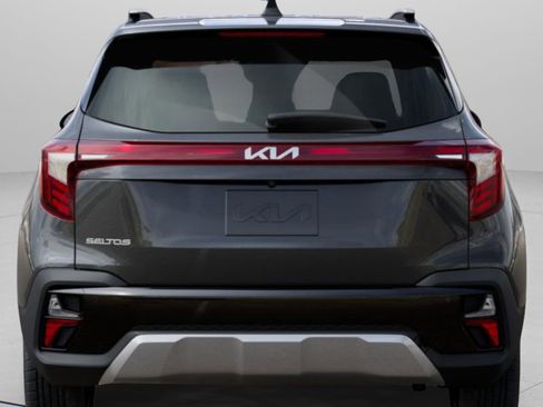 New 2026 Kia Seltos S FWD image 7