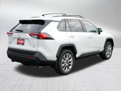 Certified 2025 Toyota RAV4 XLE Premium image 7
