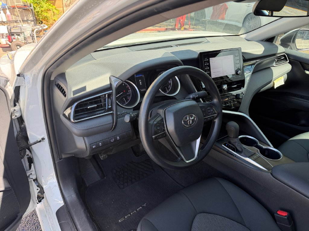 Used 2022 Toyota Camry LE w/ Carpet Mat Package (TMS) FWD image 18