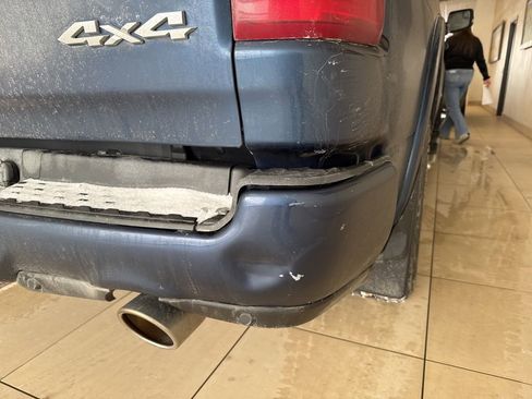 Used 2019 RAM 1500 Laramie w/ Sport Appearance Package image 9