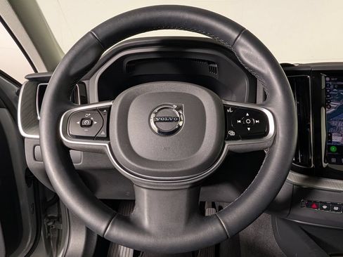 Used 2025 Volvo XC60 B5 Plus AWD/4WD image 35