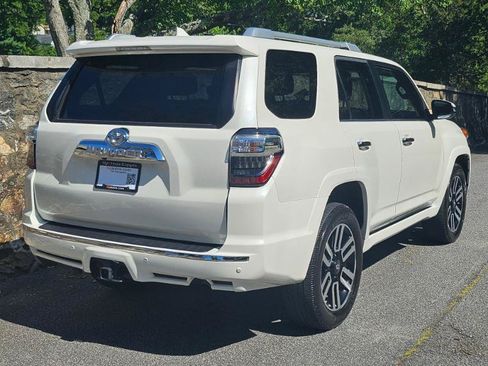 Used 2018 Toyota 4Runner Limited AWD/4WD image 10