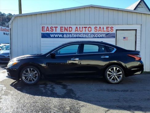 Used 2018 Nissan Altima 2.5 SR w/ SR Special Edition image 2