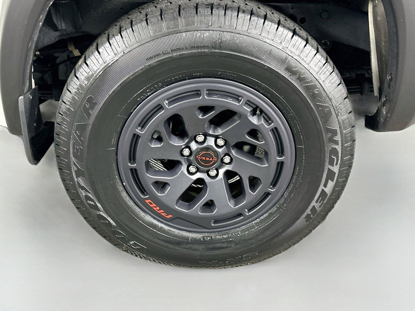 Used 2026 Nissan Frontier PRO-4X AWD/4WD image 29