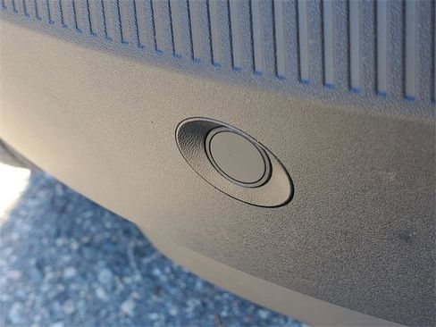 New 2025 Volvo EX30 Plus w/ Protection Package Premier image 9