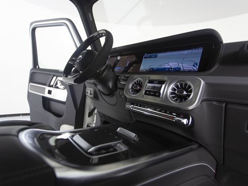 Used 2025 Mercedes-Benz G 63 AMG G 63 AMG image 28