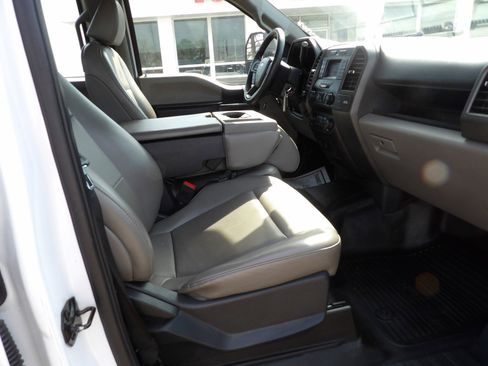 Used 2022 Ford F250 XL w/ Power Equipment Group image 33