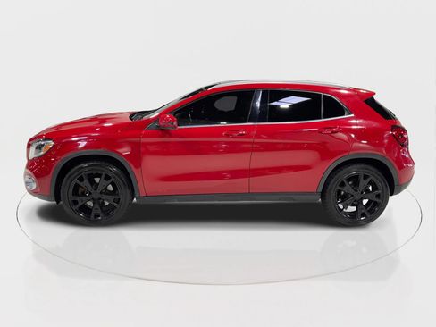 Used 2019 Mercedes-Benz GLA 250 w/ Convenience Package image 9